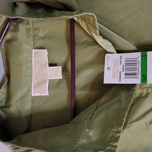NWT Michael Kors windbreaker Light Sage large - Picture 4 of 5